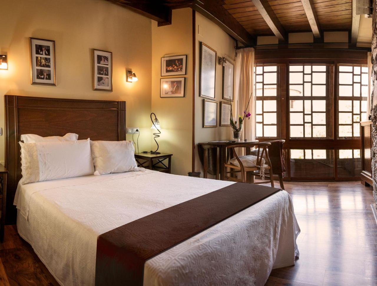 Micro-Hostal La Puerta Del Perdon Villafranca Del Bierzo Eksteriør bilde