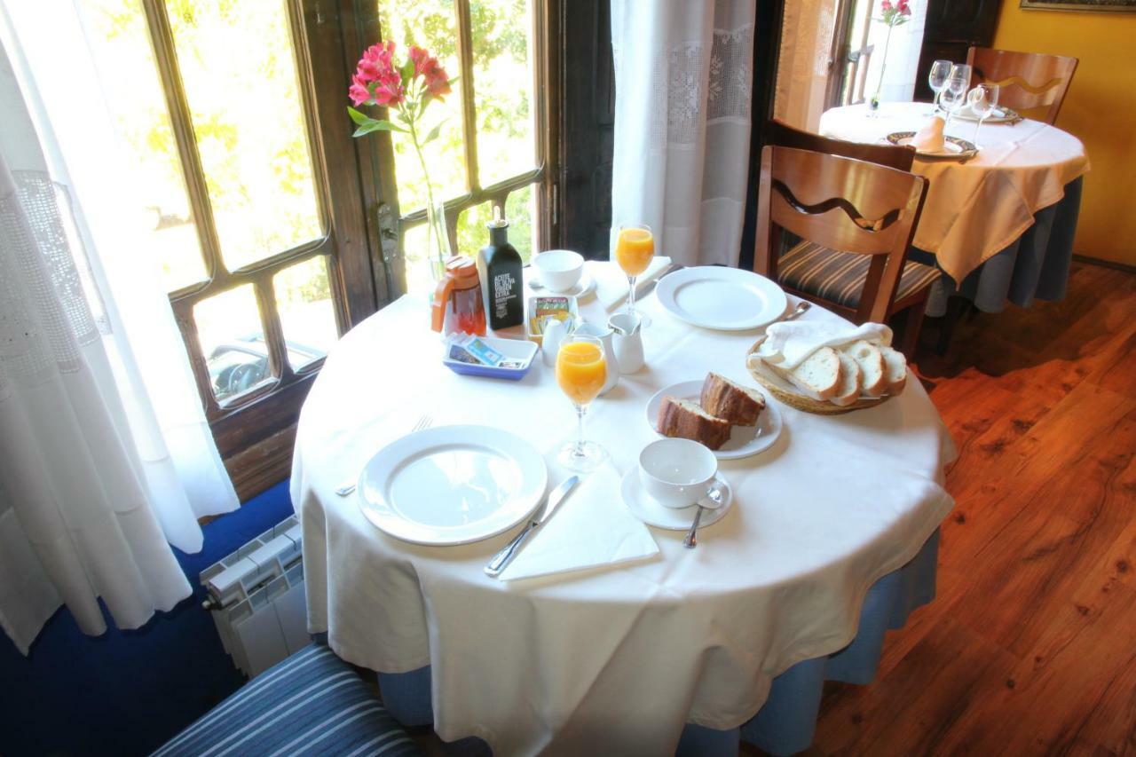 Micro-Hostal La Puerta Del Perdon Villafranca Del Bierzo Eksteriør bilde